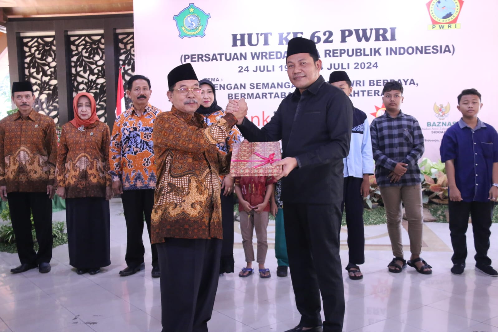 Hadiri Peringatan HUT ke 62 PWRI, Plt Bupati Berharap Pensiunan Bersinergi Kawal Kemajuan Sidoarjo