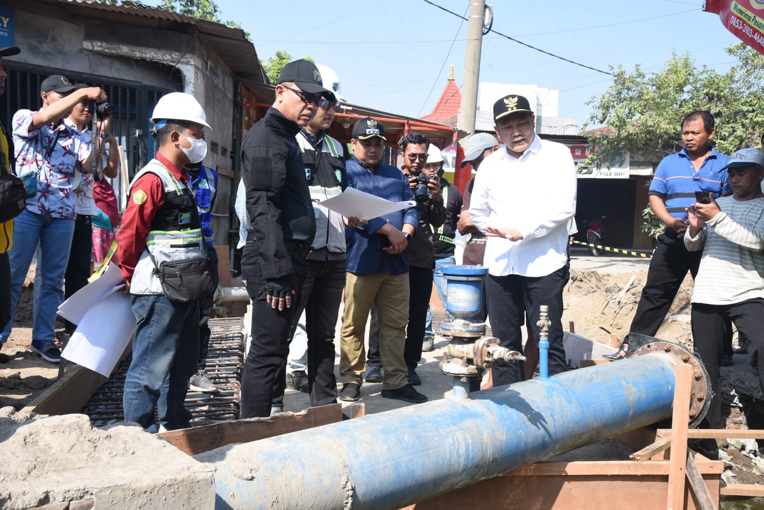 Jalan Dibeton, Plt Bupati Sidoarjo Juga Minta Jembatan Banjarsari -  Dukuhtengah Ditinggikan