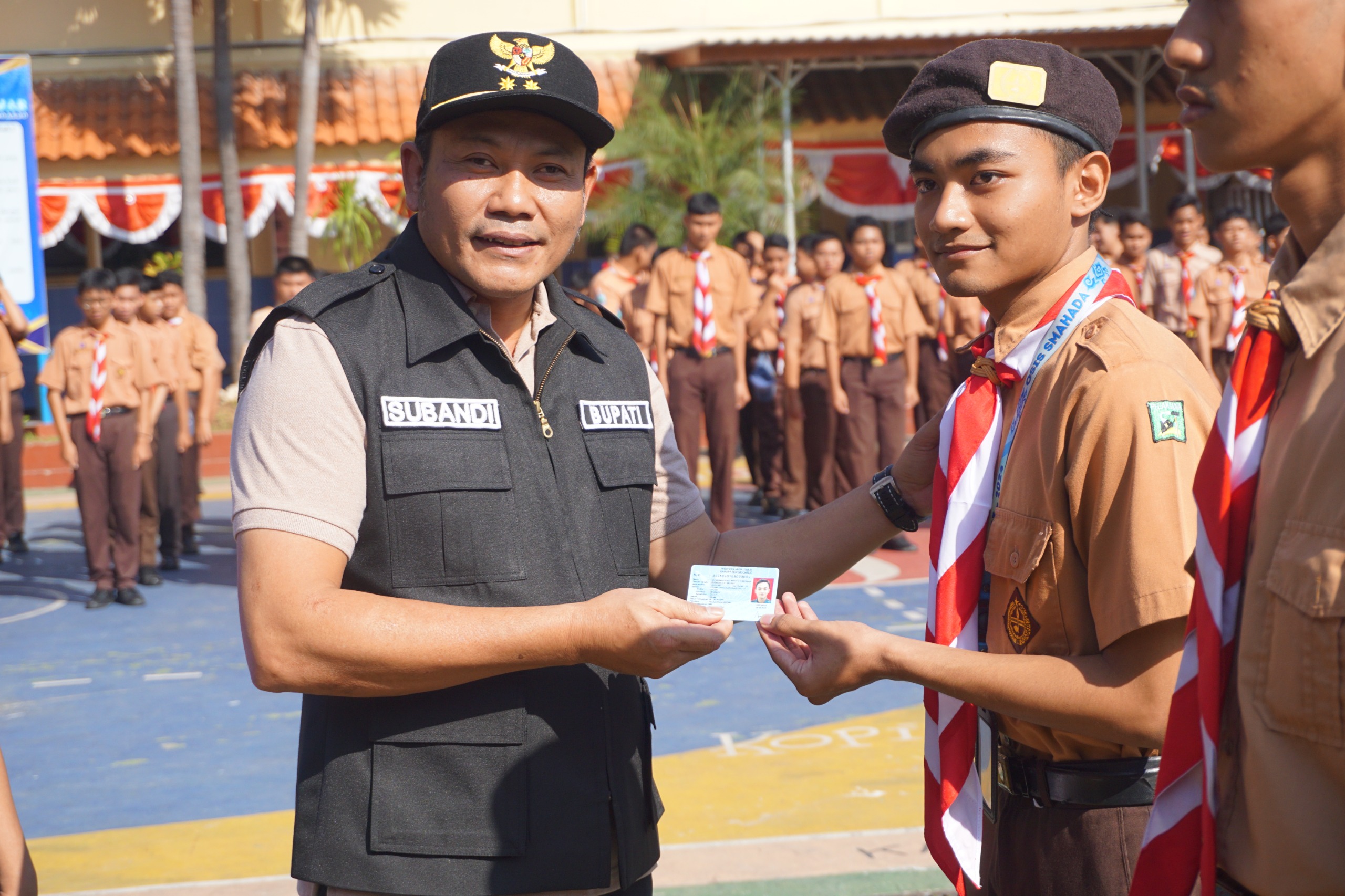 Plt Bupati Sidoarjo Genjot Program Perekaman KTP Elektronik dan Aktivasi IKD Bagi Pelajar