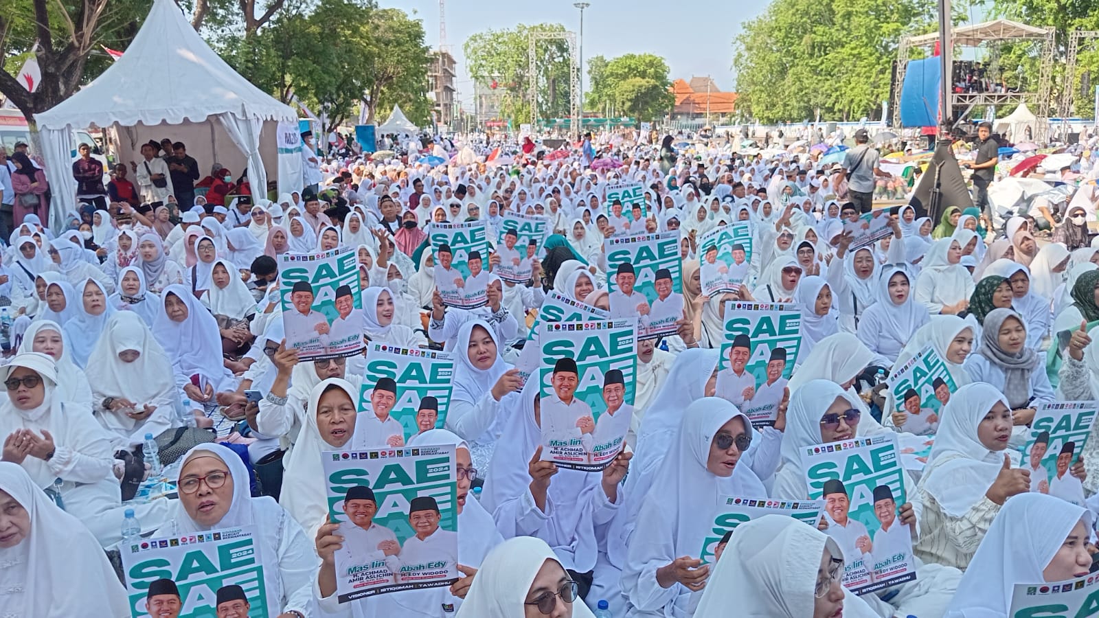 Antusiasme Peserta Istighotsah dan Deklarasi SAE, Tanda Kemenangan Mas Iin dan Edy di Pilkada Sidoarjo