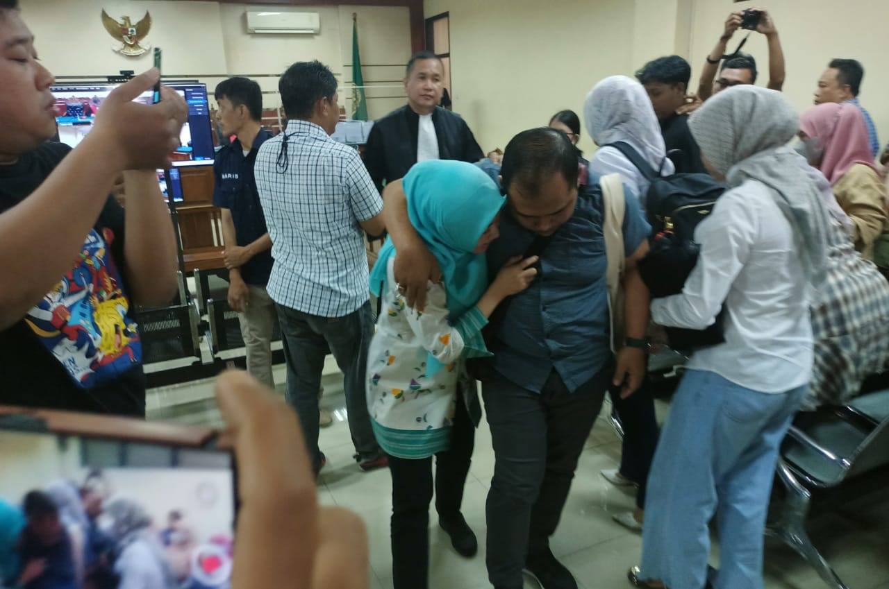 Kasus Pemotongan Insentif Pajak di Sidoarjo, Majelis Hakim Tipikor Ganjar Terdakwa Siska Wati 4 Tahun Penjara Denda Rp 300 Juta