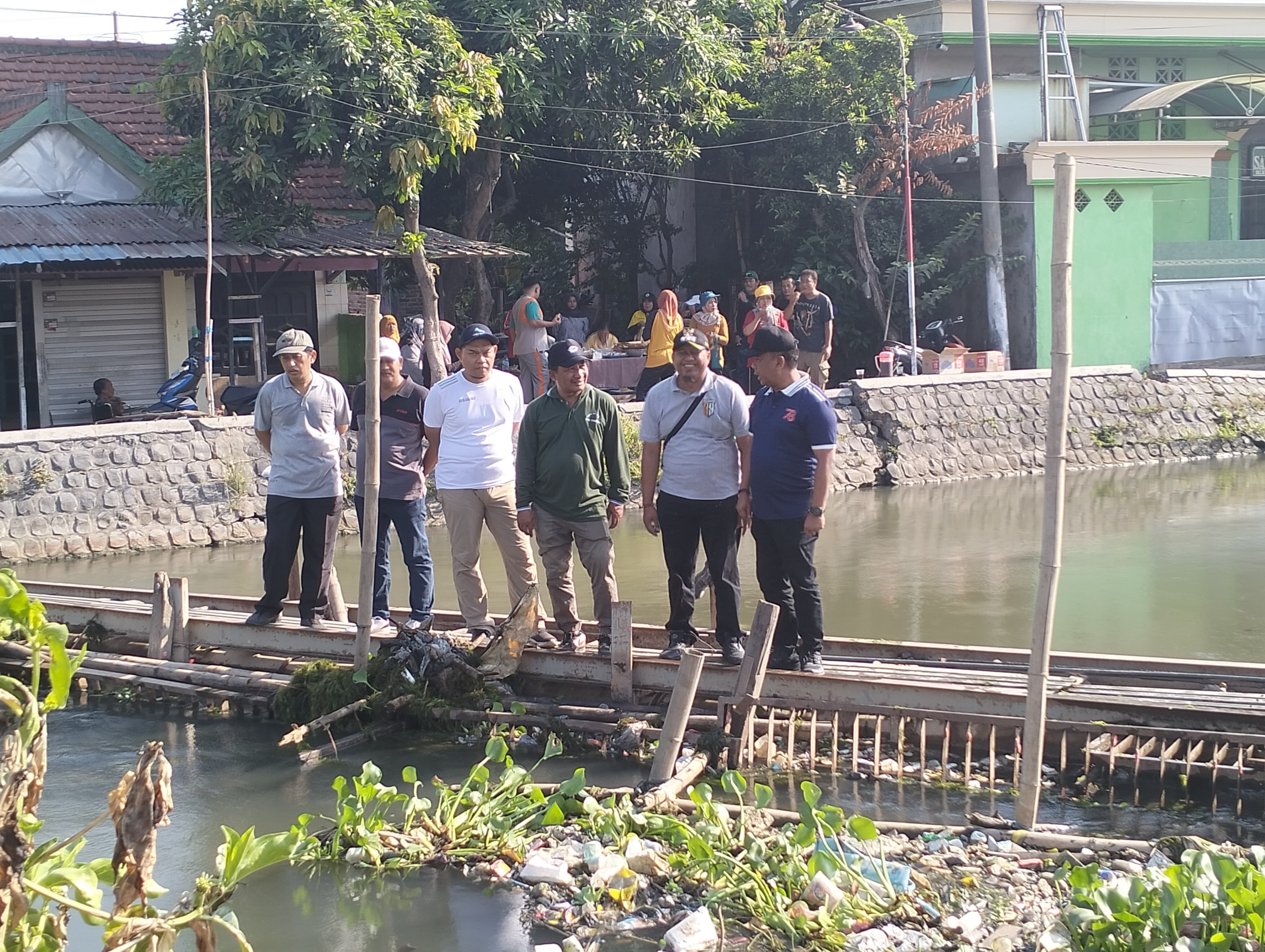 Gencarkan Program Geber, Pjs Bupati Ajak Masyarakat Jaga Kebersihan Sungai Pelayaran Tawangsari dan  Alun-Alun Sidoarjo