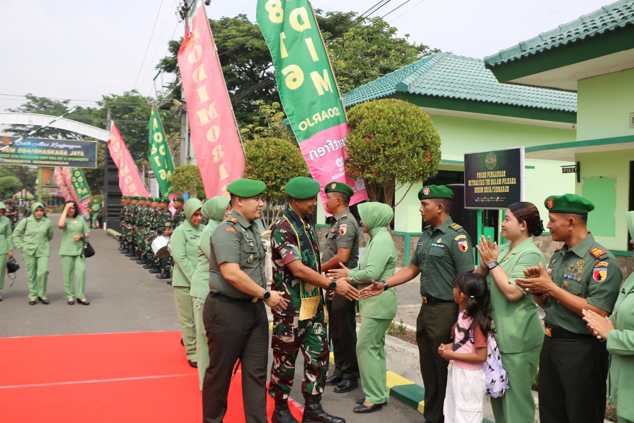 Ajak Prajurit Jauhi Judi Online, Dandim 0816 dan Pjs Bupati Sidoarjo Sambut Kunjungan Kerja Danrem 084 Brawijaya