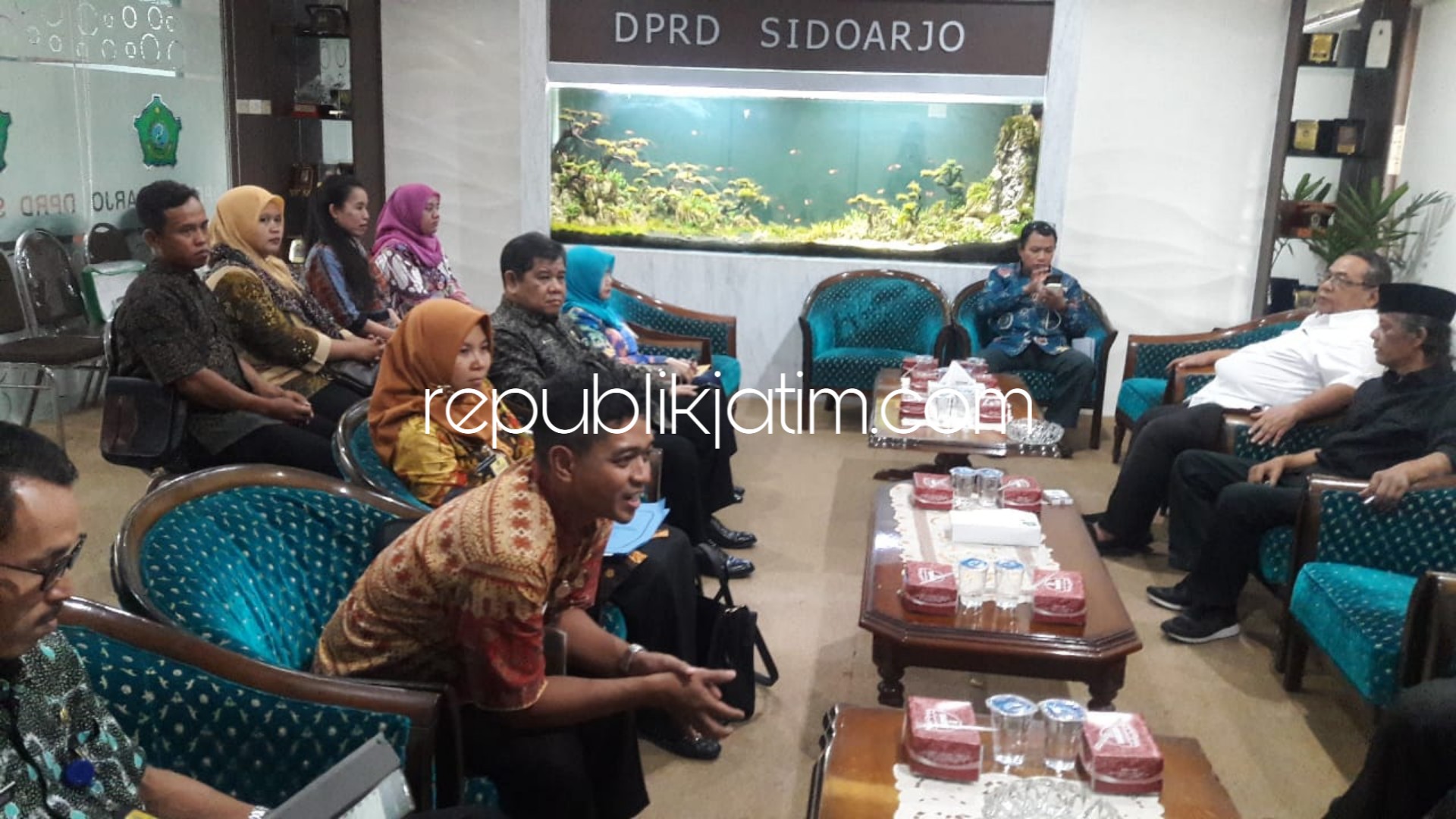 Tenaga Medis 26 Puskesmas Dirumahkan, Wadul Dewan Dijanjikan Jadi Karyawan BLUD