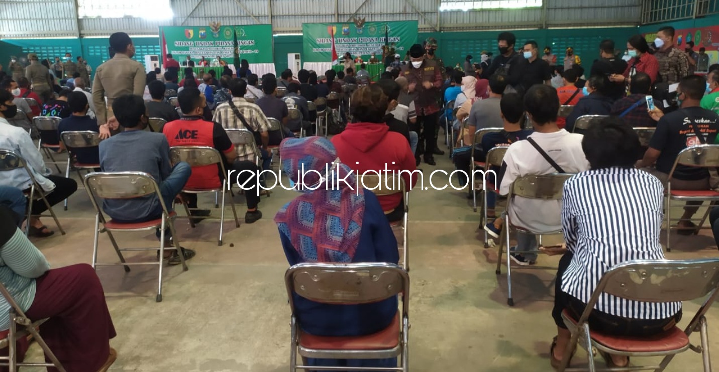 2.000 Pelanggar Prokes di Sidoarjo Ramaikan Sidang Tipiring, Pemilik Resto Didenda Rp 10 Juta