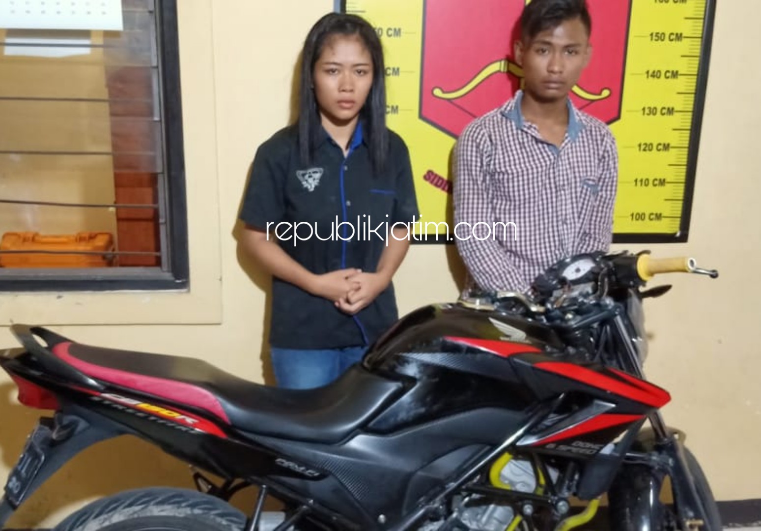 Rampas HP Seharga Rp 4 Juta, Pasutri Baru Nikah 4 Bulan Diringkus Polisi