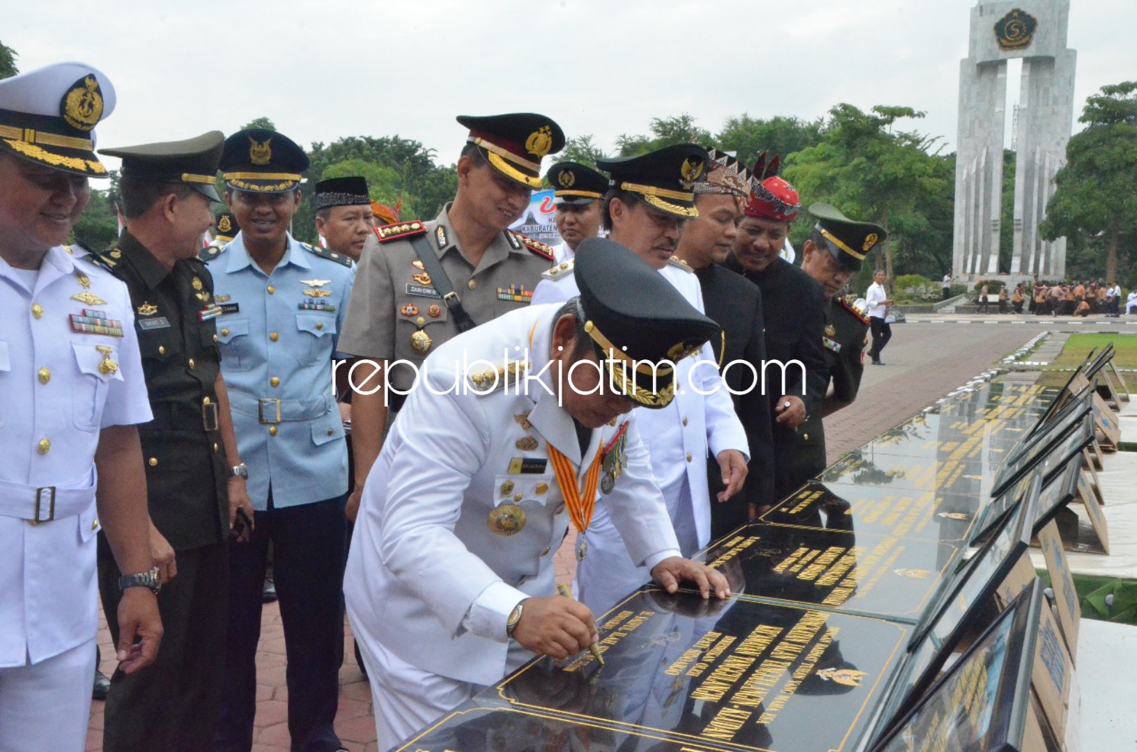 Dengan Semangat Hari Jadi ke 160,  Bupati Sidoarjo Minta ASN Berinovasi