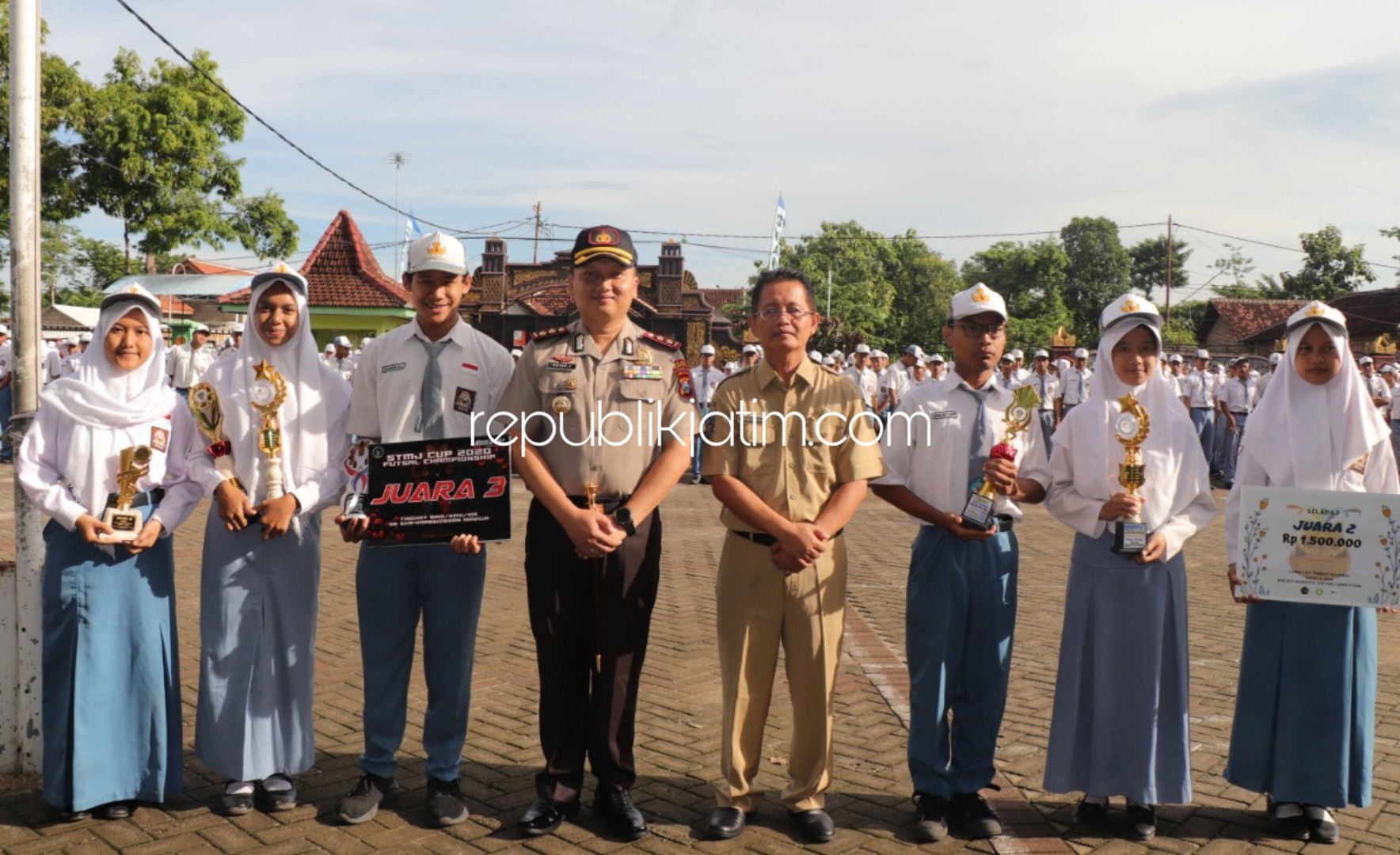 Goes To School, Kapolres Ponorogo Ajak Pelajar Jadi Pelopor Keselamatan Berlalu Lintas