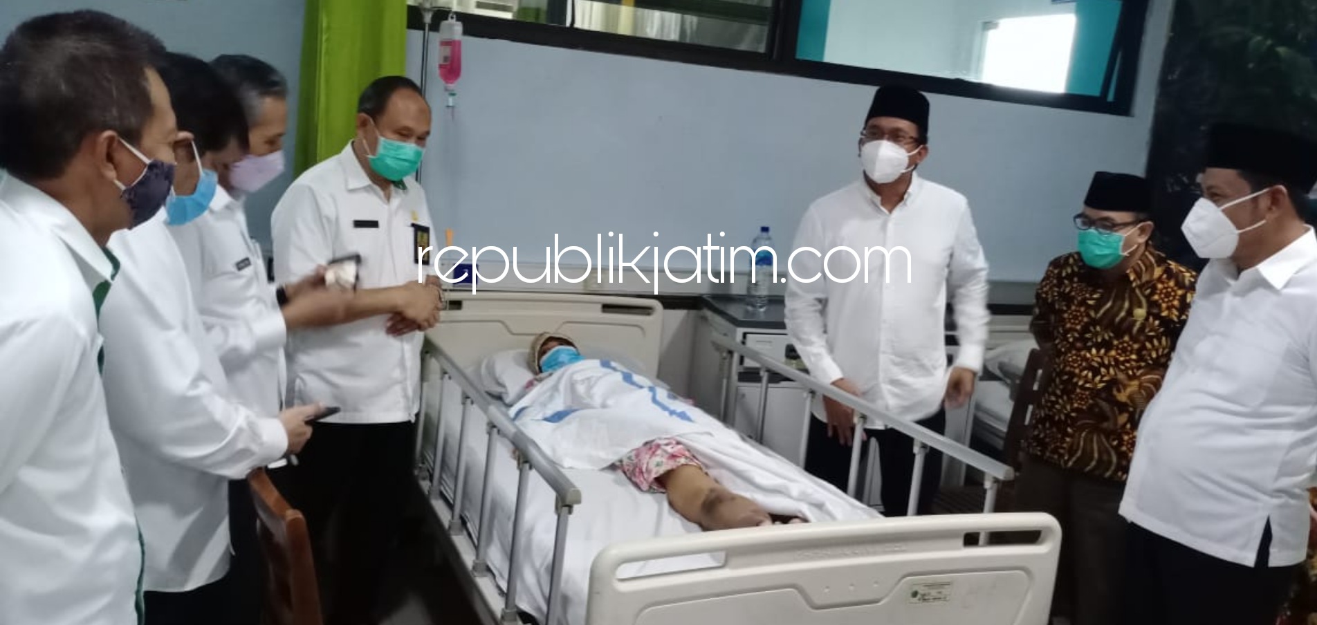 Gus Muhdlor Minta Pemkab Sidoarjo Tangani Pengobatan Penderita Kaki Gajah Asal Tulangan Hingga Sembuh