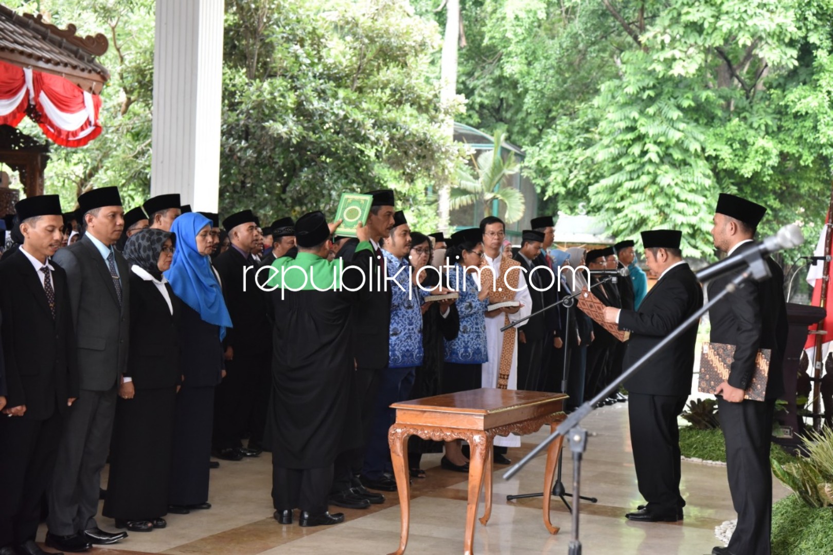 Bupati Sidoarjo Lantik 393 Pejabat Struktural dan Fungsional 