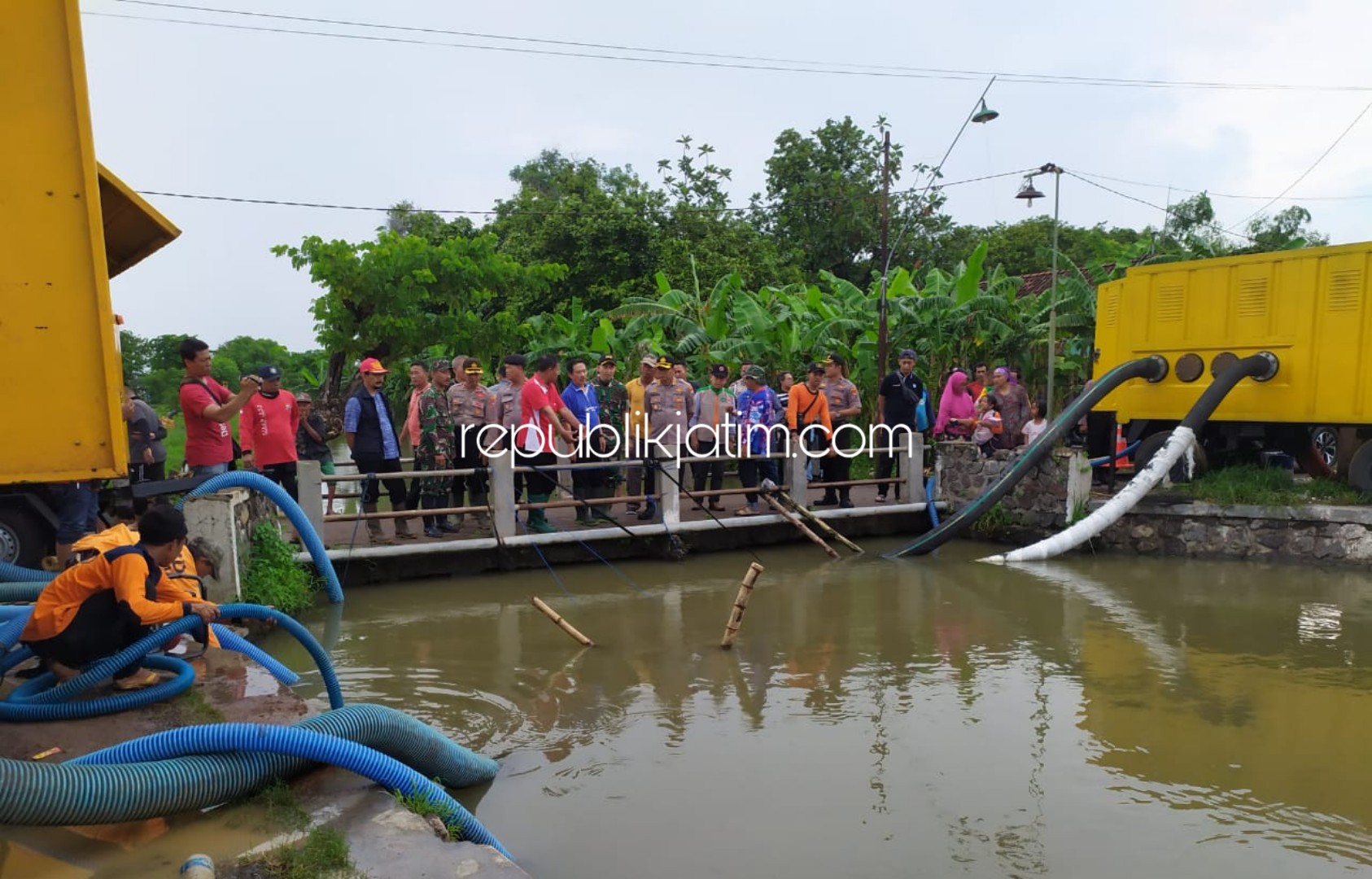 Atasi Banjir di Tanggulangin, Cak Nur Perintahkan Normalisasi Sungai Dan Bongkar Bangunan Liar