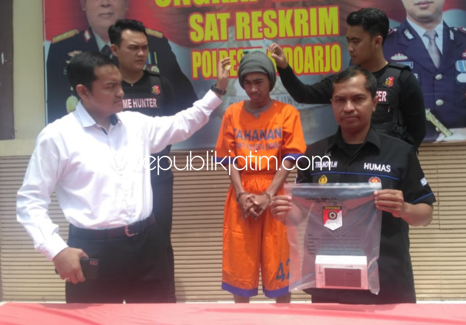 Pemuda Perampas HP di Jalanan Diringkus Anggota Polresta Sidoarjo, Rekannya Buron