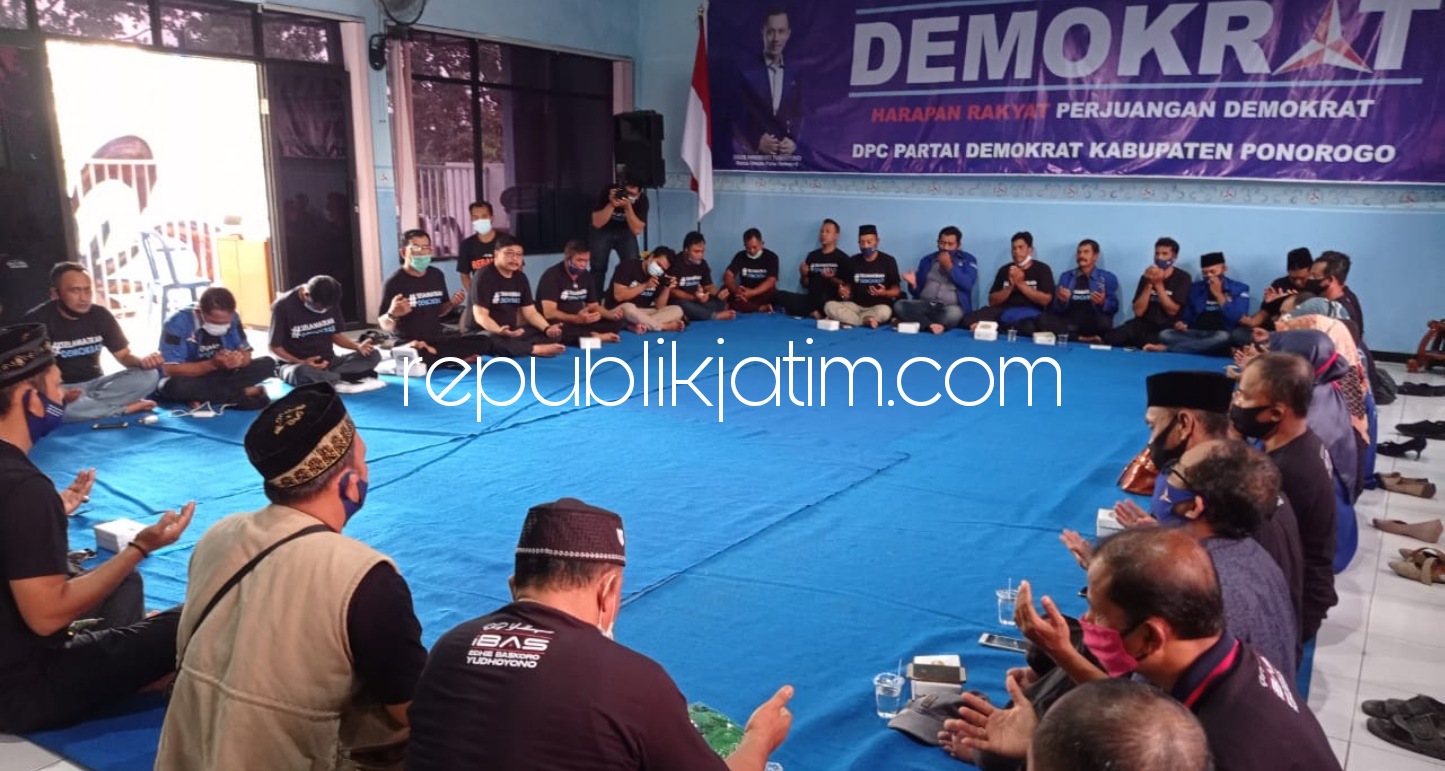 Pengurus DPC Partai Demokrat Ponorogo Tahlil Bersama, Tolak Hasil KLB