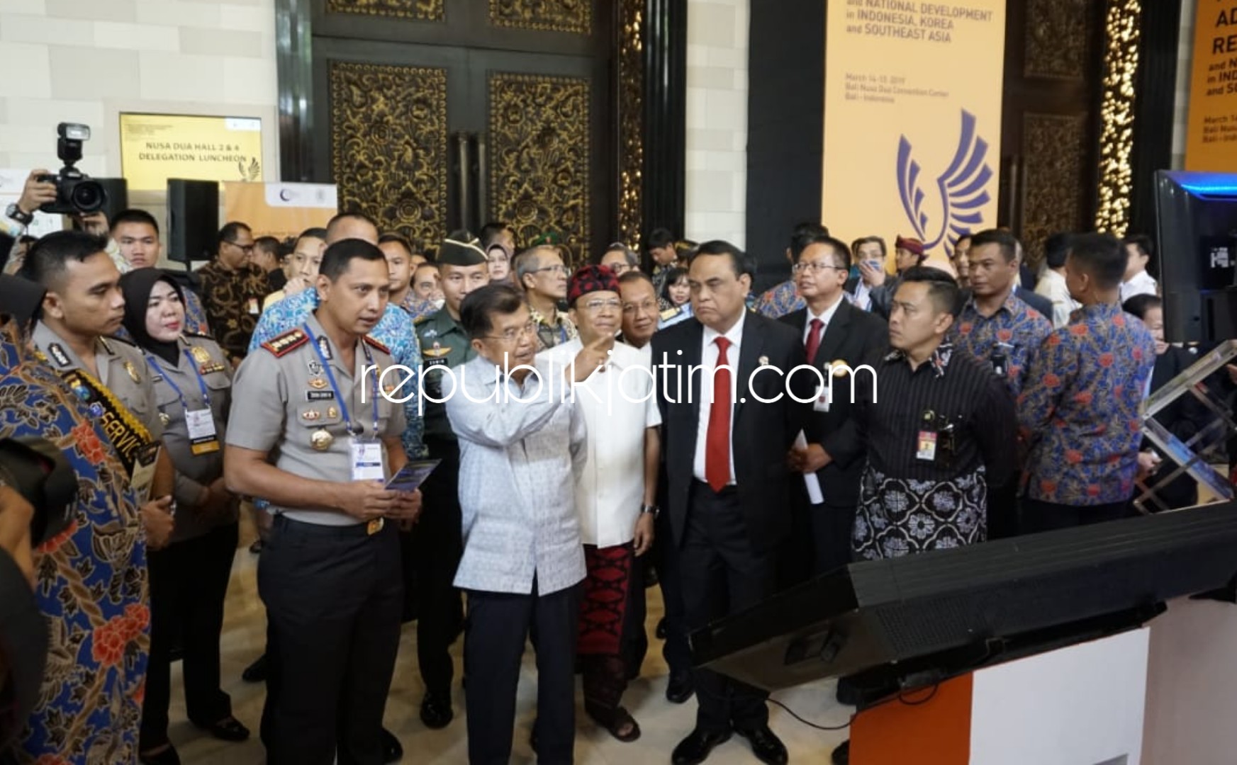 Kapolresta Sidoarjo Pamerkan Booth Inovasi Publik di Hadapan Wapres