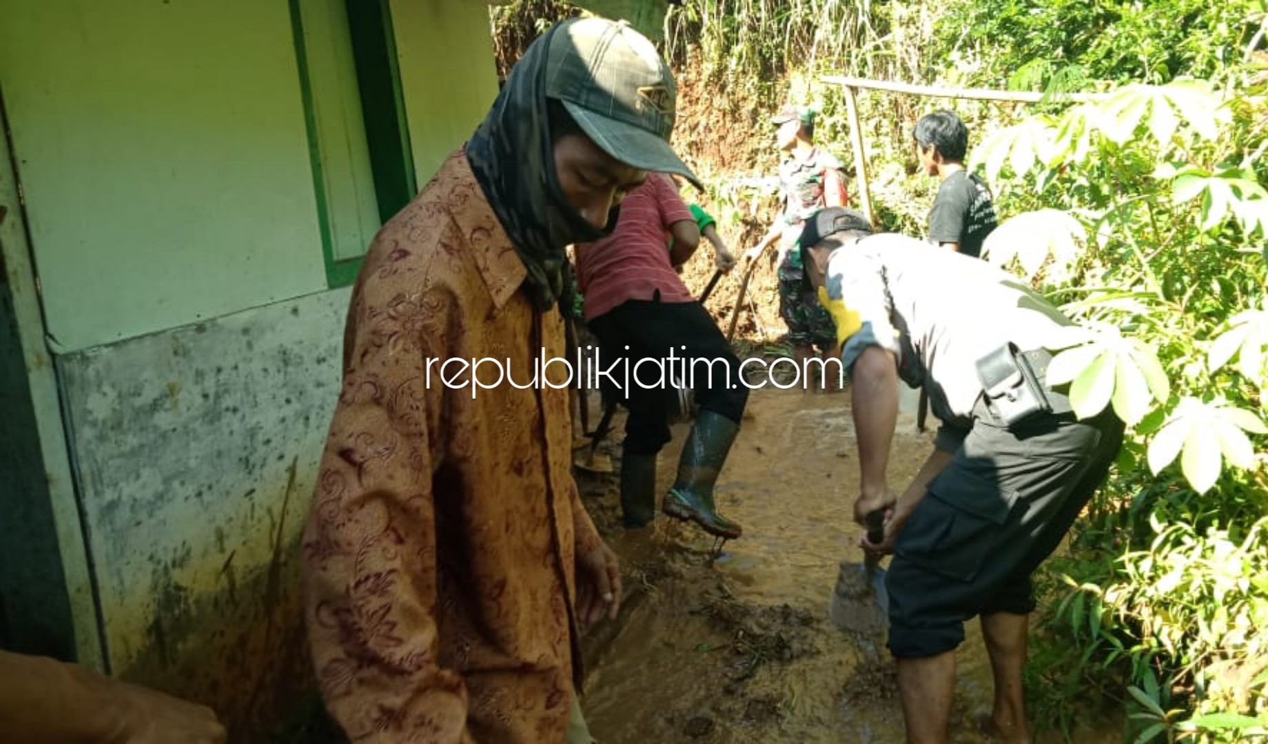 Longsor Kembali Menerjang Rumah Milik Warga Pudak Ponorogo