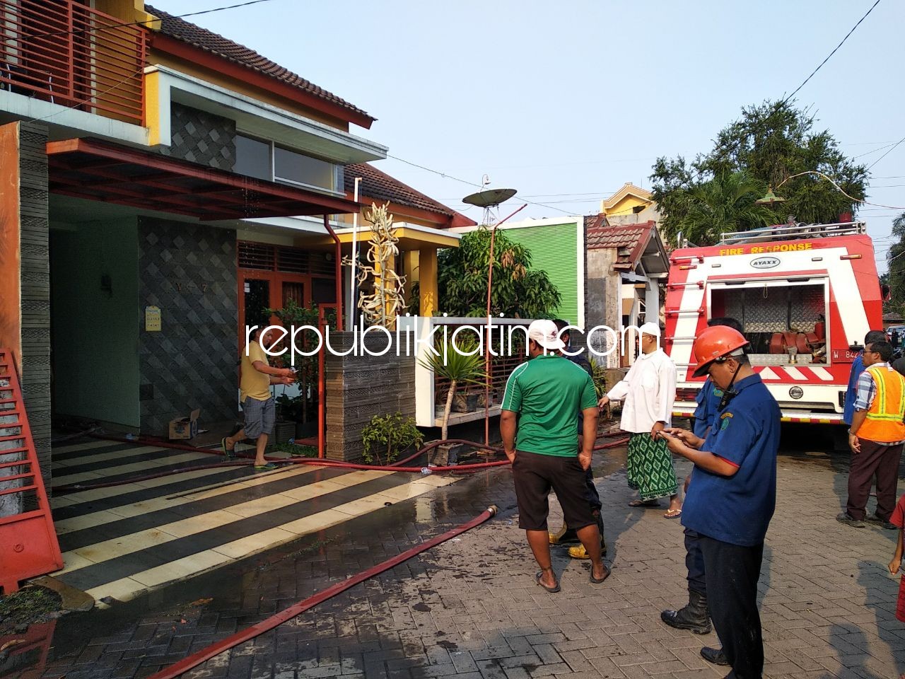 Rumah Artis Ani Carrera di Sidoarjo Terbakar