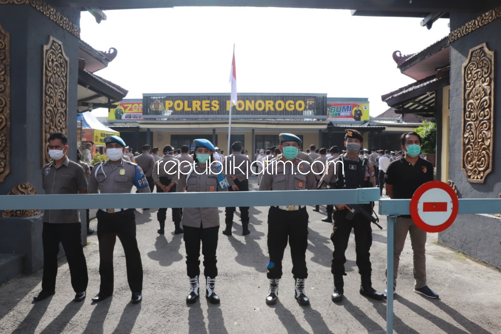 Kapolres Ponorogo Wajibkan Anggota Kenakan Masker Dalam Bertugas