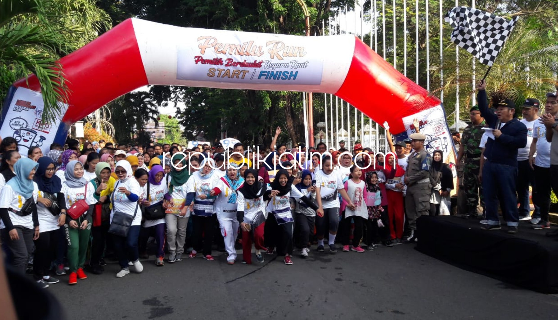 Ingatkan Pesta Demokrasi 17 April, KPU Sidoarjo Gelar Pemilu Run