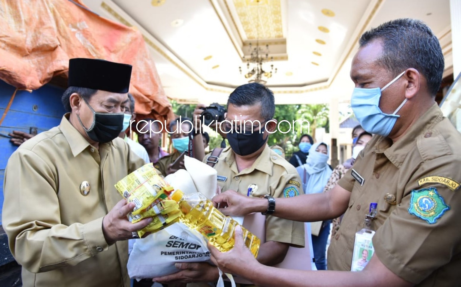 Sembako Senilai Rp 40, 5 Miliar Mulai Didistribusikan untuk Keluarga Pra Sejahtera di Sidoarjo