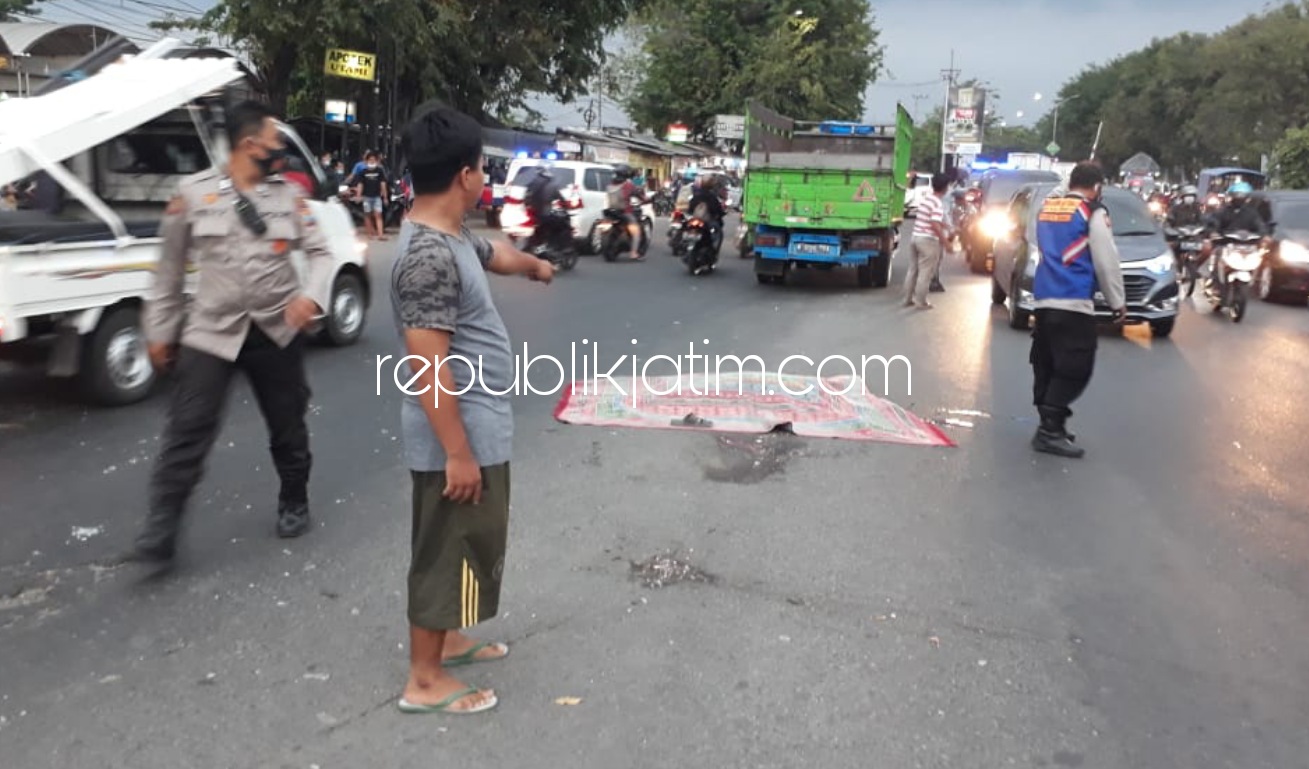 Menyeberang di Dekat Rel KA Kalitengah Tanggulangin, Tukang Tambal Ban Tewas Ditabrak Truk