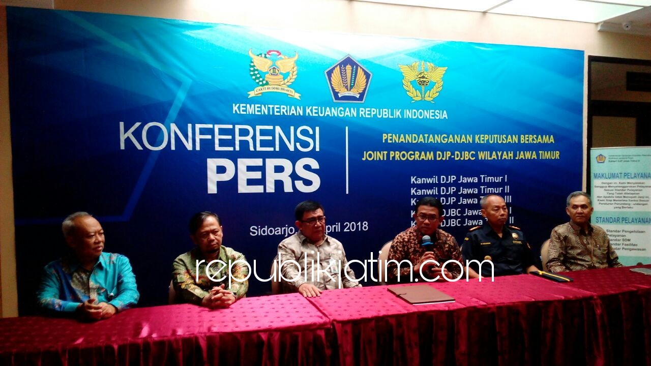 Tingkatkan Penerimaan Negara, DJP dan DJBC Jatim Teken Join Program