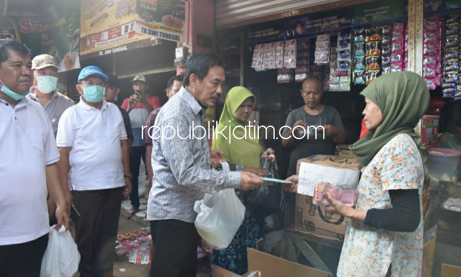 Seorang Positif, 79 Pedagang Pasar Larangan Dirapid Test Empat Dinyatakan Reaktif Covid-19