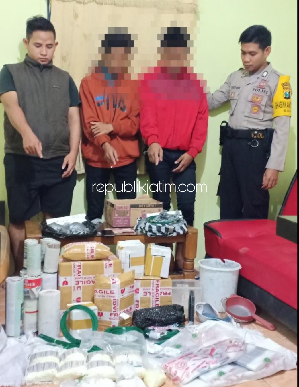 Polisi Ringkus Tiga Pemuda Pengedar Serbuk Bahan Peledak Lintas Kota