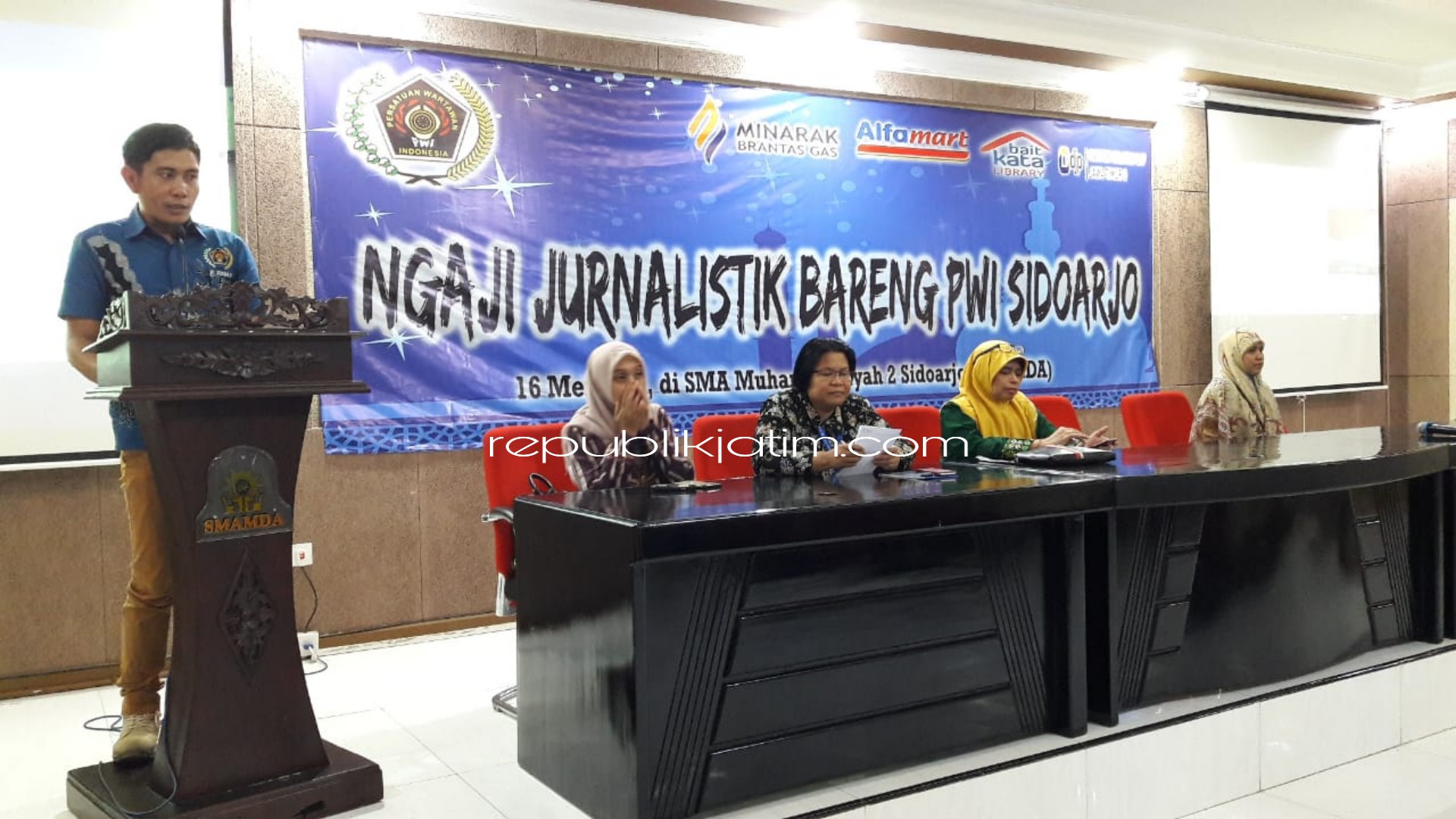 Puluhan Pelajar SMA dan SMK Ngaji Jurnalistik Bareng PWI Sidoarjo