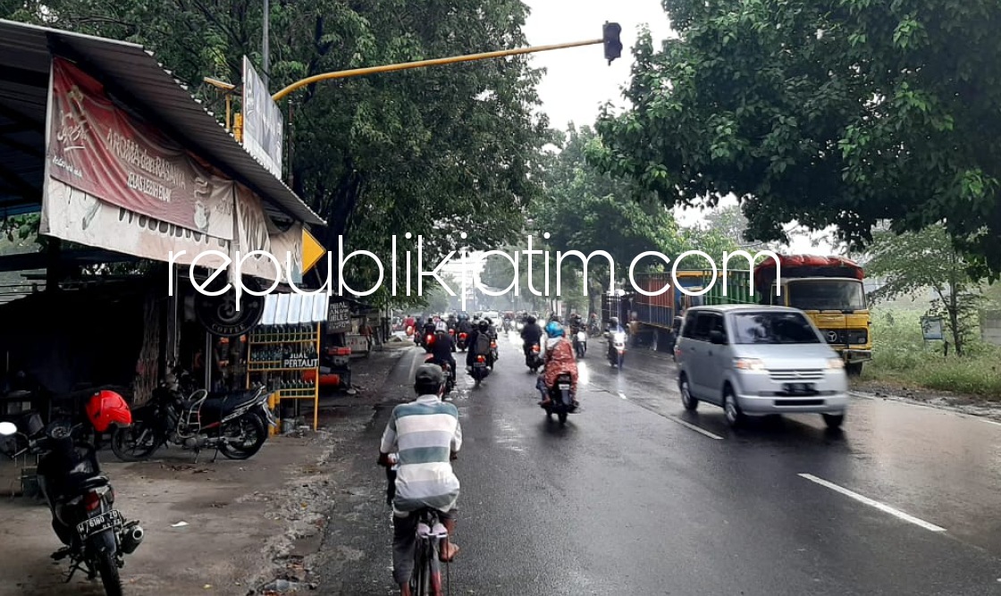 Dikeluhkan Warga, Kades Kemangsen Minta Pemkab Sidoarjo Bangun Traffic Light di Pertigaan Menuju RPH Krian