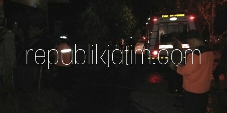 Toko Klontong dan Laundry di Perum Puri Indah Ludes Terbakar