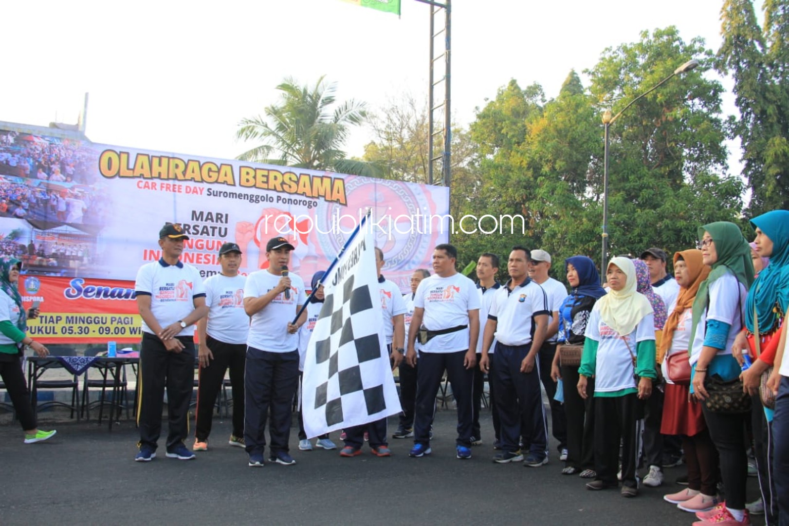 Jaga Persatuan, Polres Ajak Ribuan Warga Ponorogo Olahraga Bareng