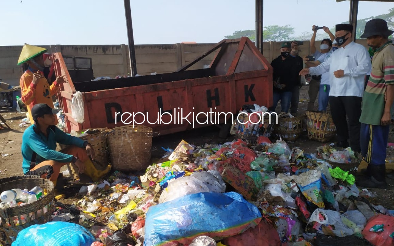 Bantu Dua Tabung Apar, BHS Siapkan Pengolahan 80 Persen Sampah Pasar Ngaban untuk Bayar Retribusi