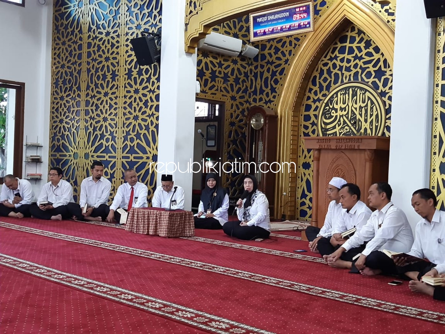 Peringati Hari Pajak, Kanwil DJP Jatim II Gelar Pajak Bertilawah 1 Juz Per Pegawai