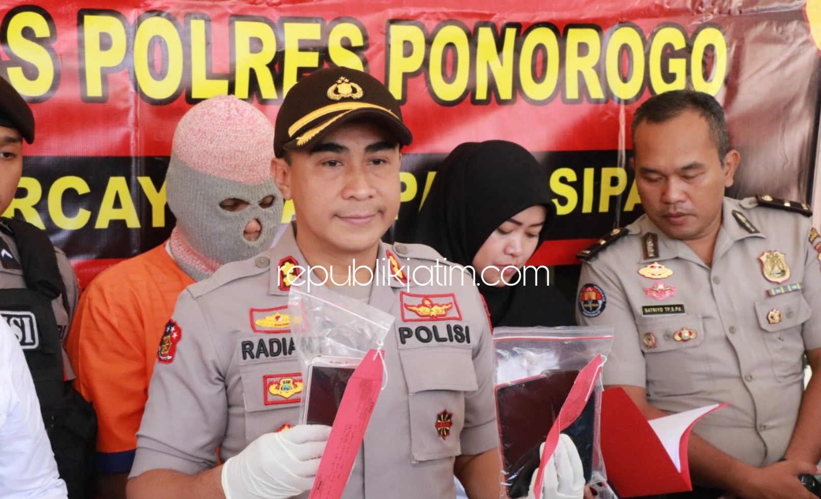 Viralkan Video Hot di Medsos, Pemuda Ponorogo Diringkus Polisi 