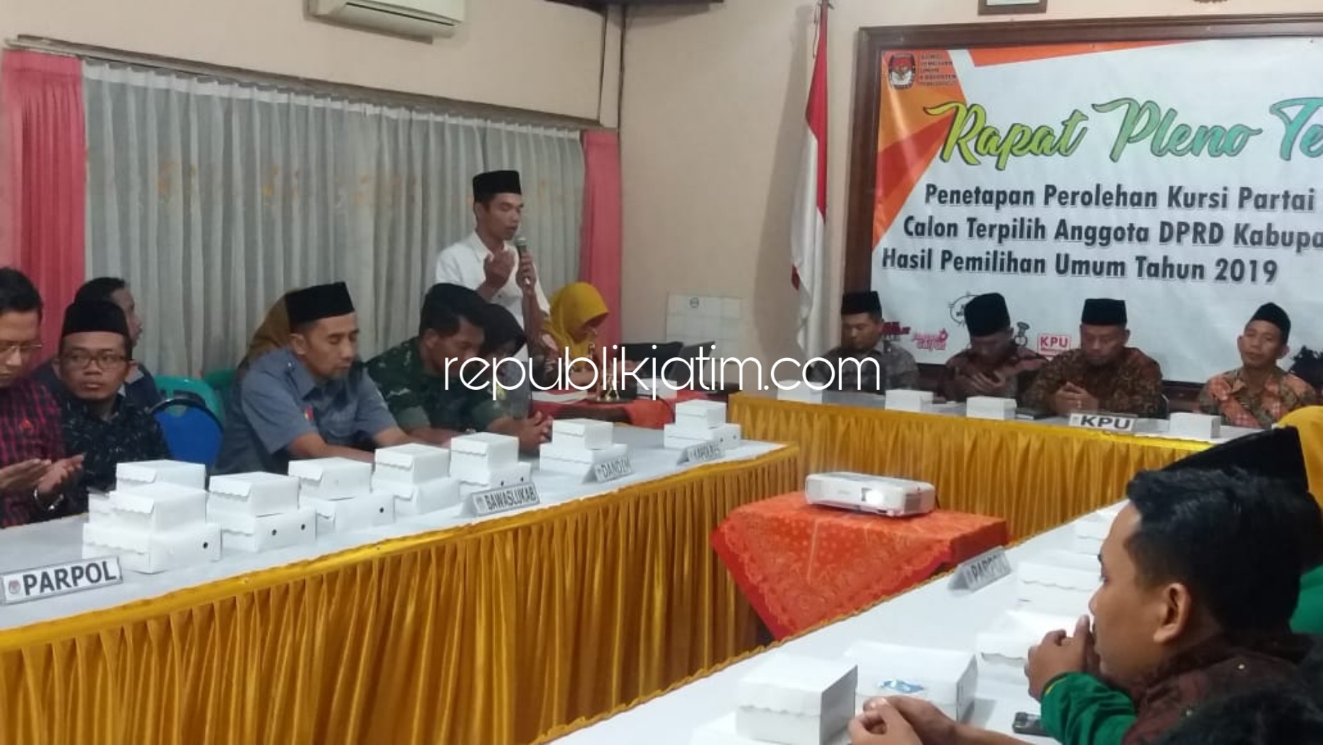 KPU Ponorogo Tetapkan 45 DPRD Terpilih, Nasdem Unggul 10 Kursi PPP dan Hanura 1 Kursi