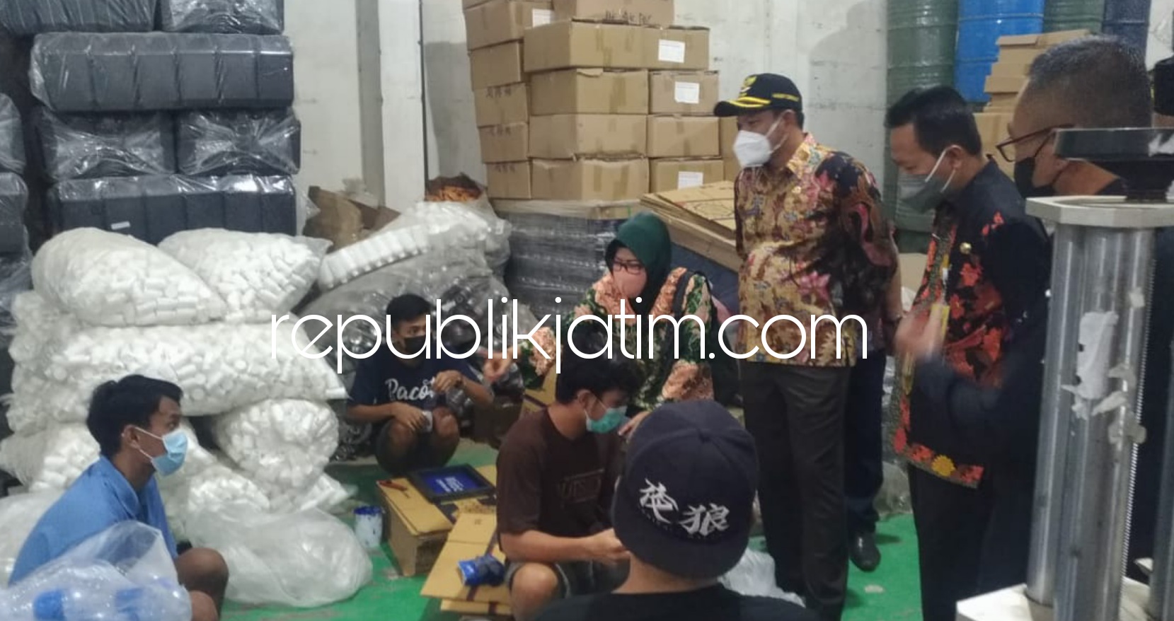 Diduga Tidak Berizin, Wabup Sidoarjo Ancam Tutup Perusahaan Pengelola Bahan Kimia di Sepanjang