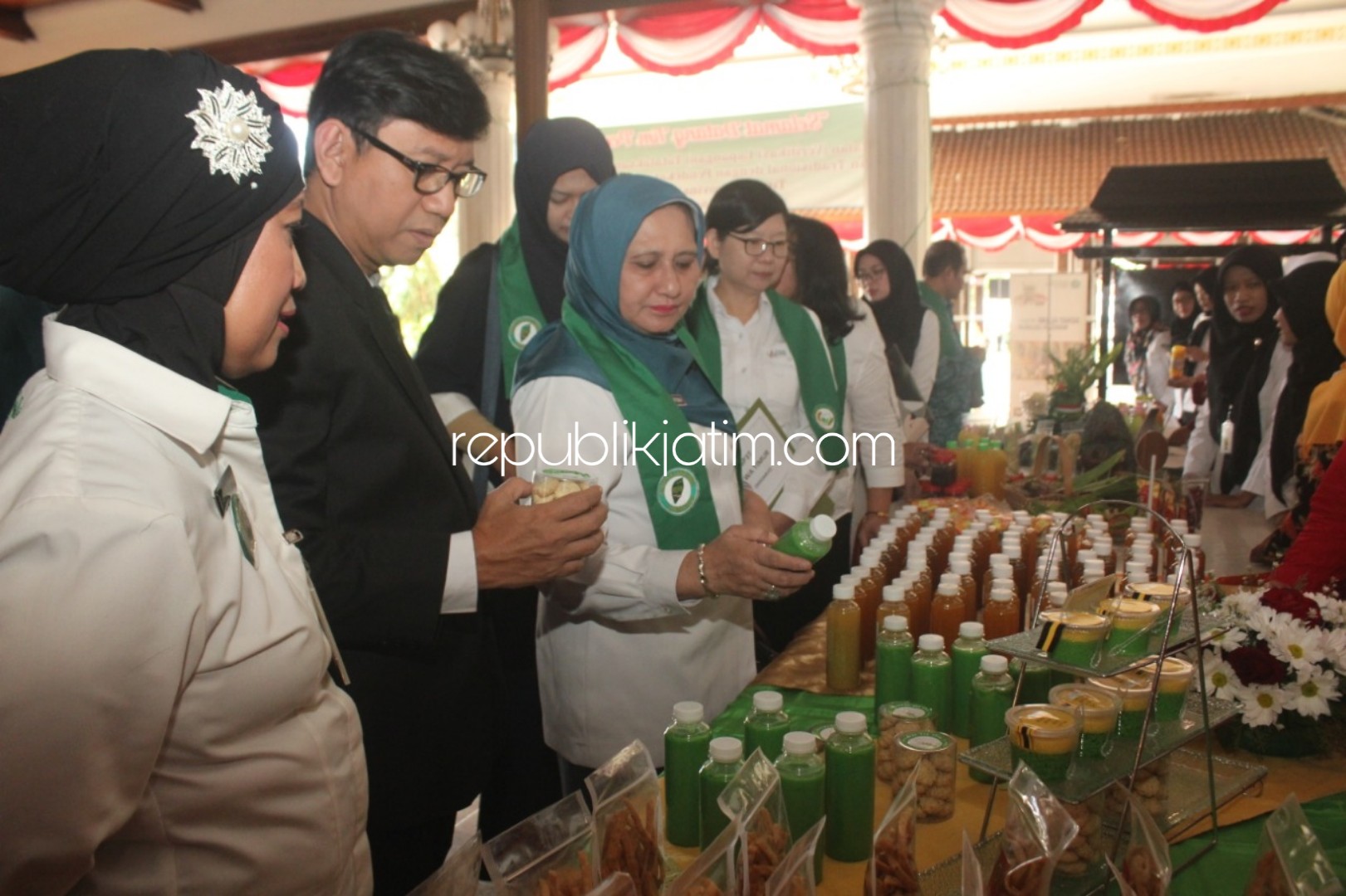 Tim Penilai Kelompok Asman Pemanfaatan Toga dan Akupresur Jatim Evaluasi Aloevera Jemundo