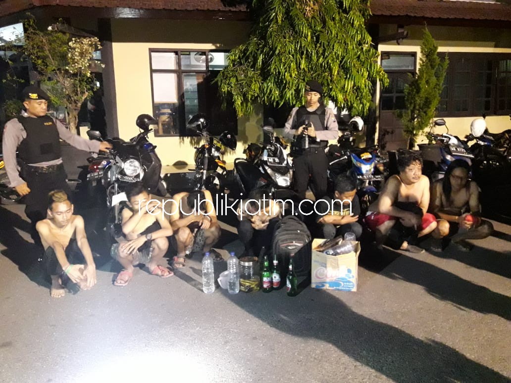 Delapan Pemuda Ponorogo Mabuk Lawan Arus Lalin, Diringkus Polisi