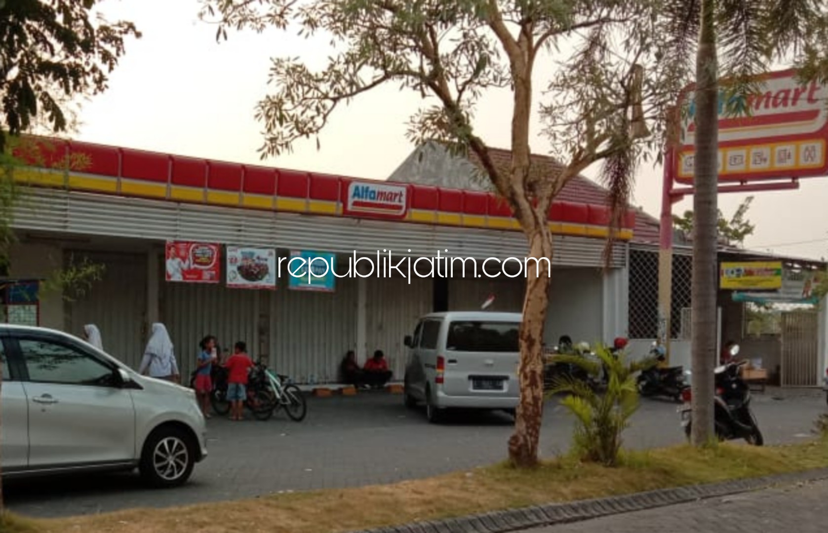 Penjaga Main Game, Minimarket di Sidoarjo Dibobol Pencuri Hanya Pakai CD