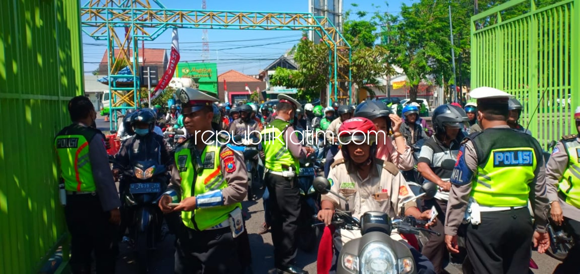 Operasi Patuh di Sidoarjo Tilang 250 Pelanggar, Termasuk Motor Curian