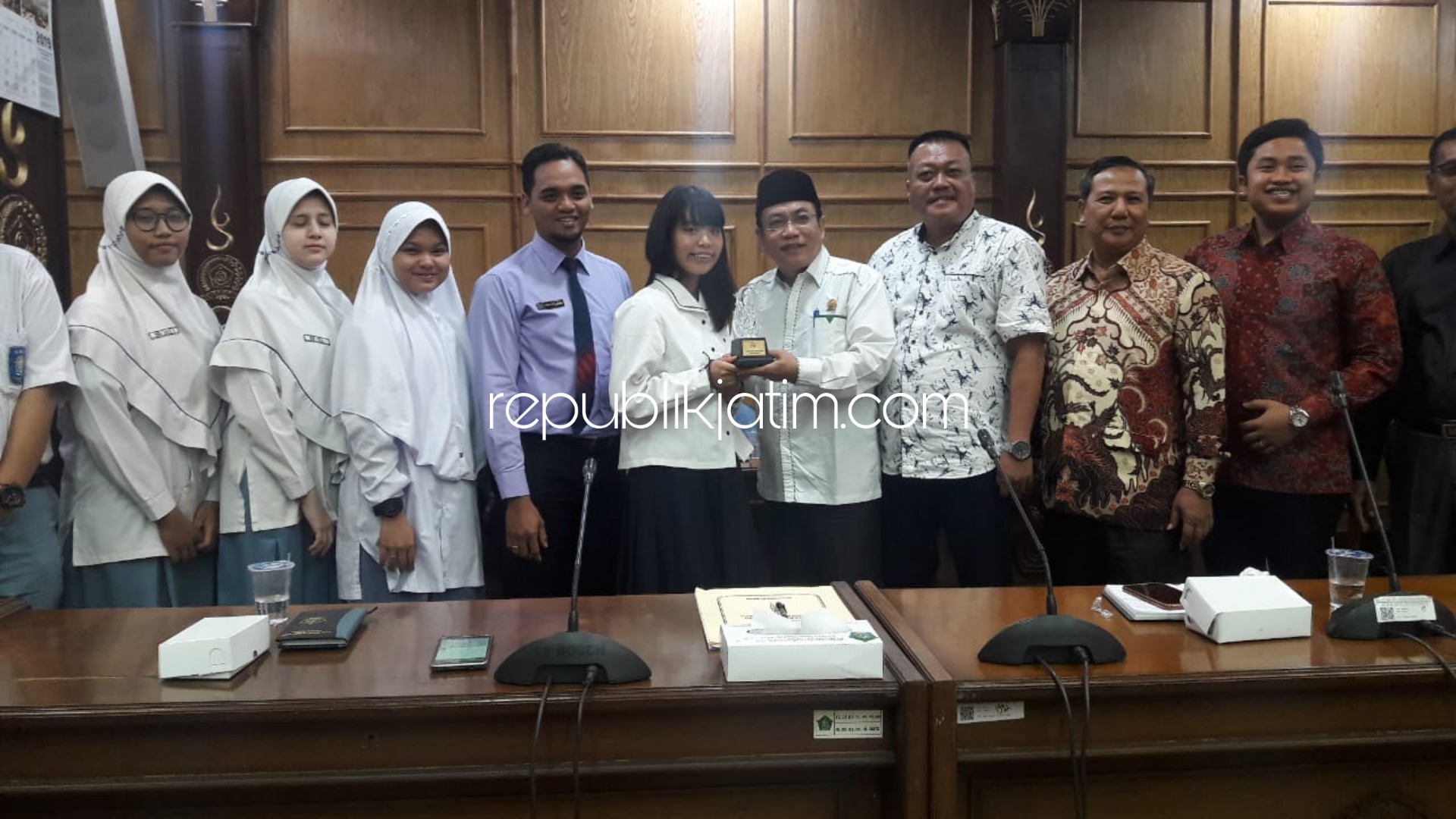 Dewan Sidoarjo Diskusi Label Halal Bersama Siswa Smamita dan Pelajar Jepang