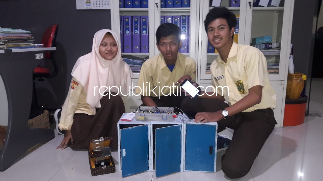 Tiga Siswa Smamda Ciptakan Kunci Pintu Anti Maling Juarai Amicta