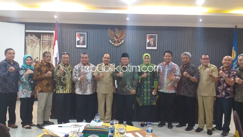 Presiden Citynet Indonesia Turut Seminar Sharing Best Practices Citynet di Kupang