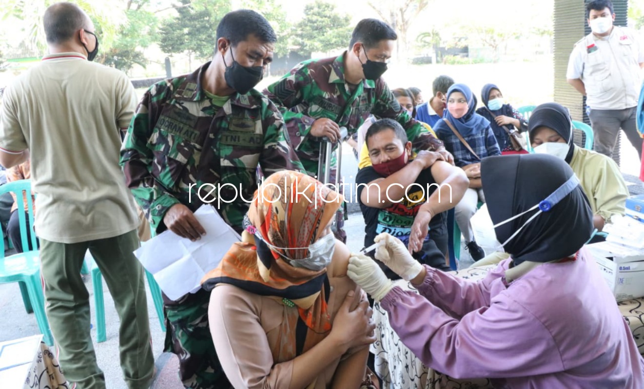 100 Penyandang Disabilitas Dapat Kesempatan Vaksin dan Bantuan Paket Sembako di Kodim Sidoarjo