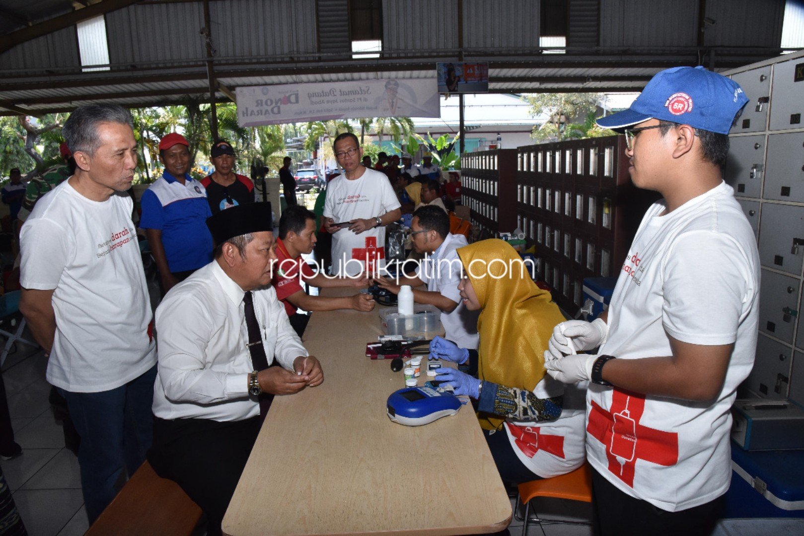 PMI Sidoarjo dan PT Santos Jaya Abadi Bhakti Sosial Donor Darah