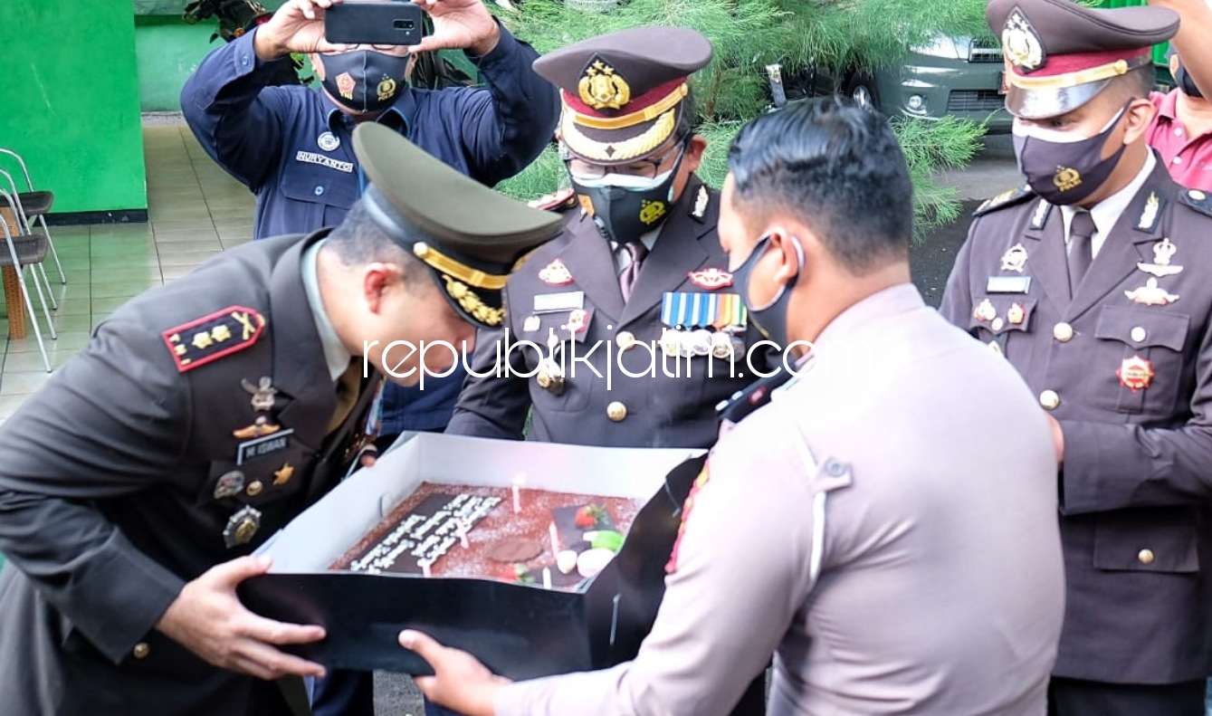 HUT TNI Ke-75, Kapolresta Beri Kejutan Jajaran TNI di Sidoarjo