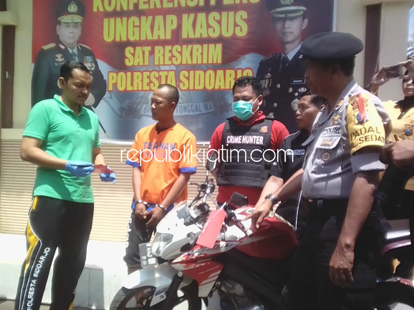 Pulang Kampung, Kakak Pembunuh Sopir Taksi Juanda Diringkus Polisi