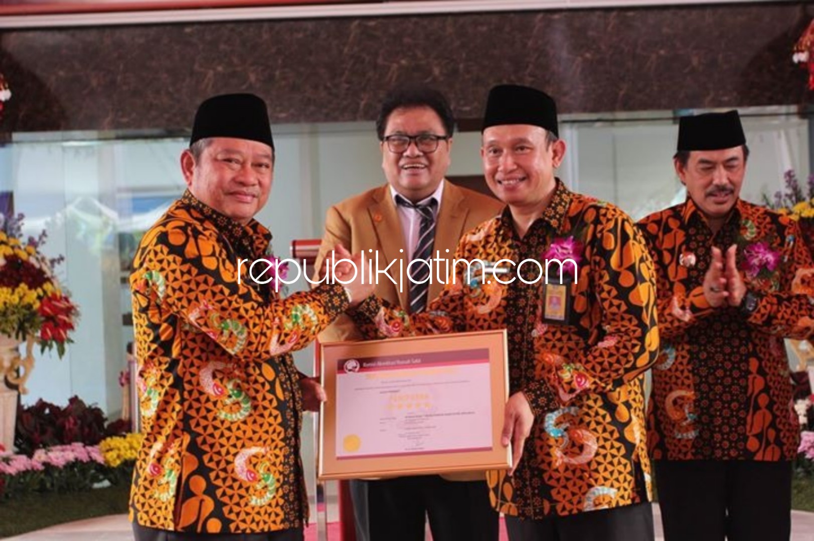 Dua Pegawai Pemkab Sidoarjo Nominator PNS Inspiratif dan Pejabat Teladan 2018