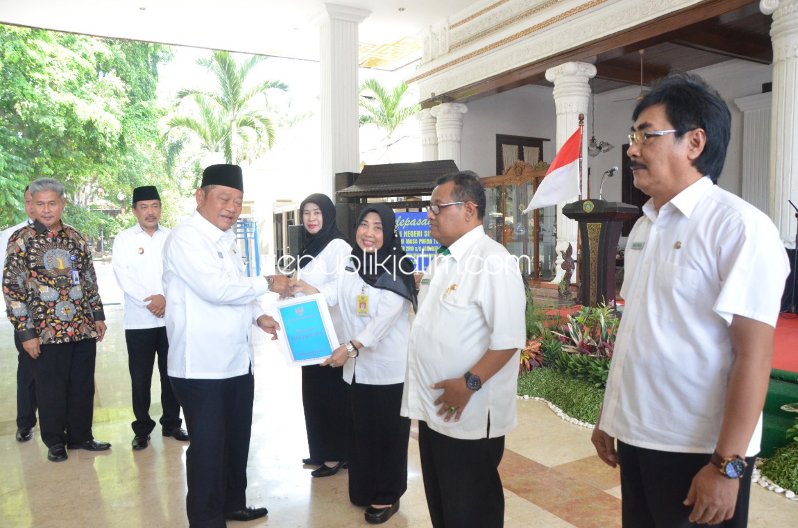 149 PNS Pemkab Sidoarjo Terima SK dan Tali Asih Pensiun