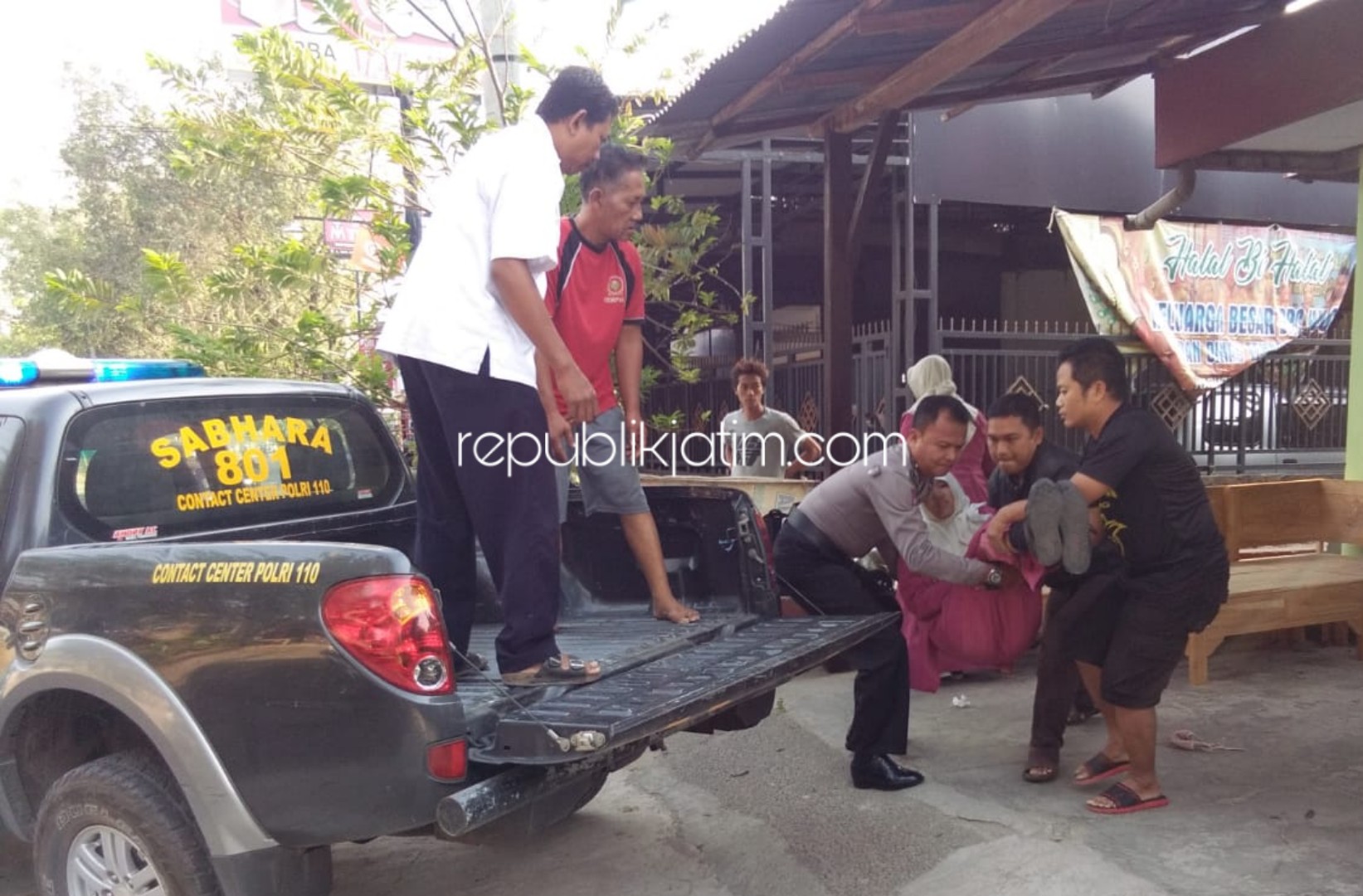 Tabrak Pantat Mobil Plat Merah, Pelajar Terluka Ditinggal Ngacir